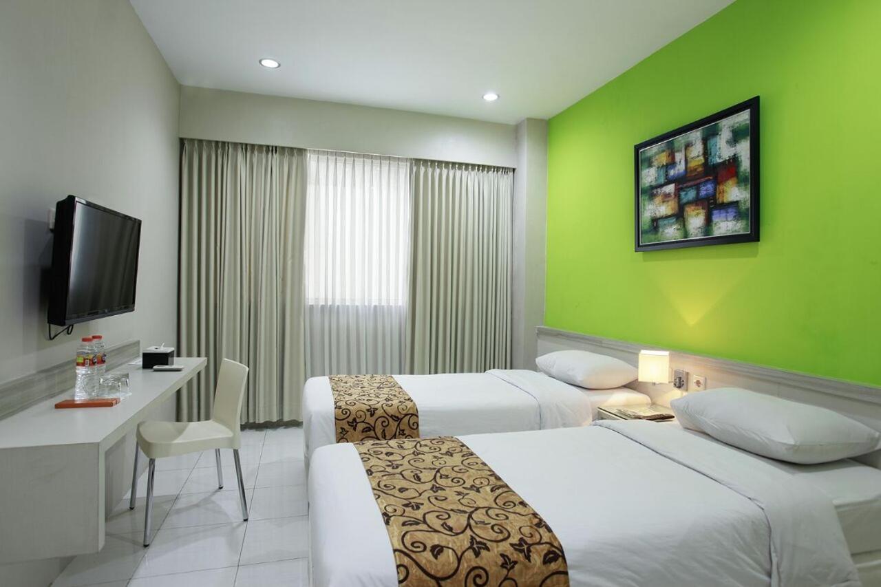 Rivisha Hotel Maguwo エクステリア 写真
