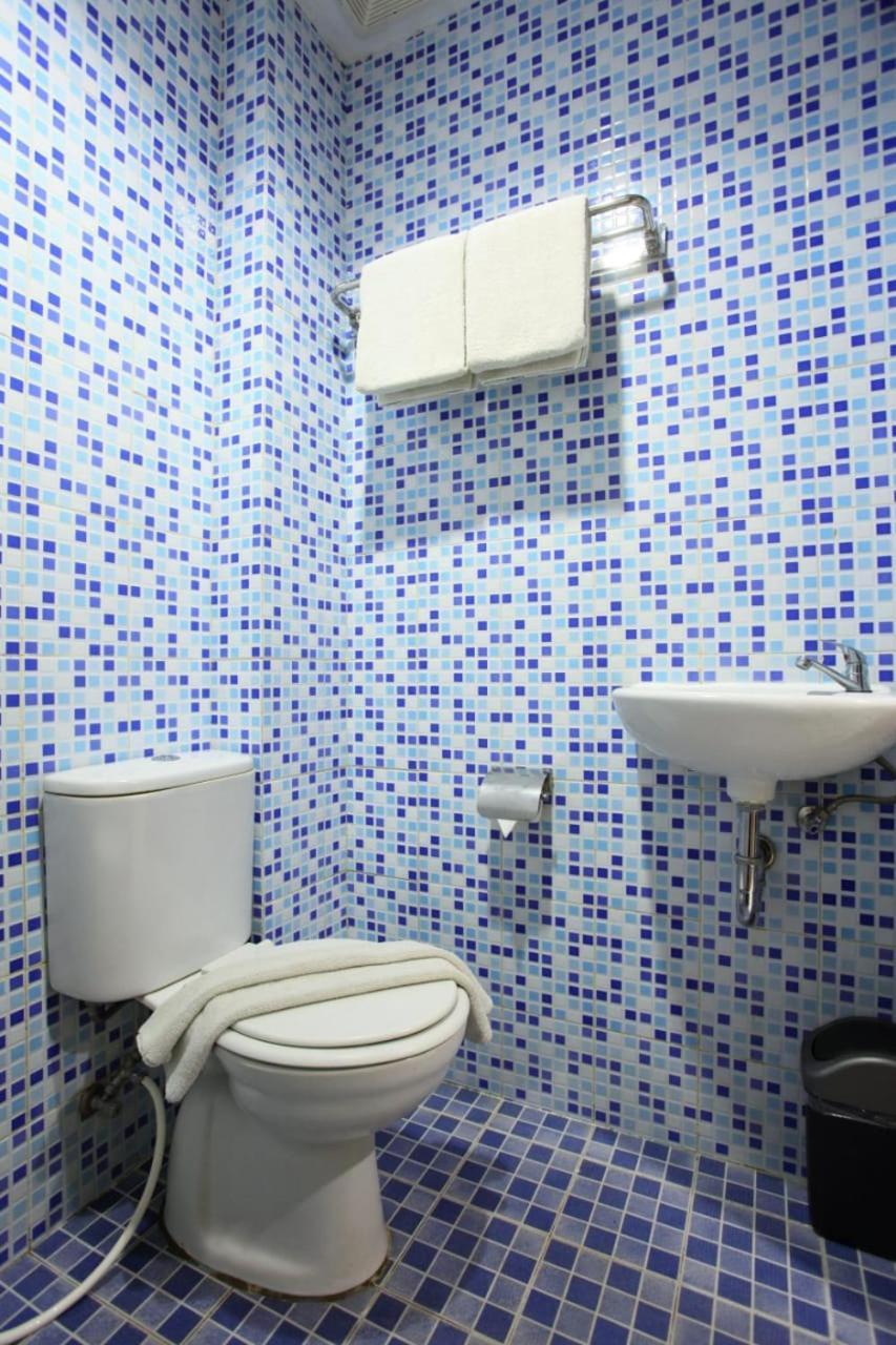 Rivisha Hotel Maguwo エクステリア 写真